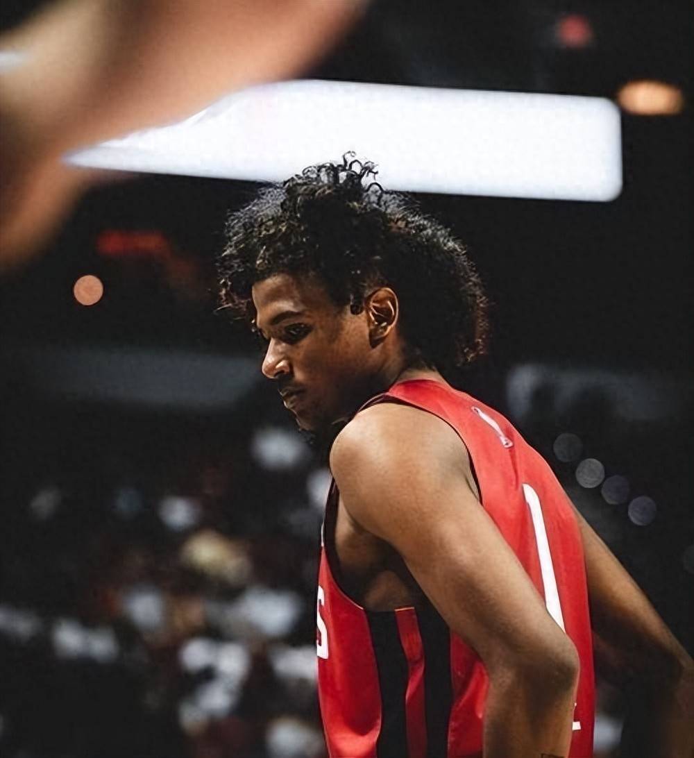 九游手机版-关于热火队防守崩盘，惨遭对手狂轰猛炸，文章价格语言.的信息