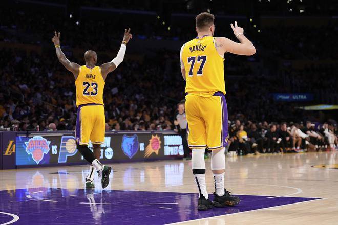 九游客户端-关于湖人新秀表现惊艳，全场观众掌声不断，结果决定其他通过.的信息